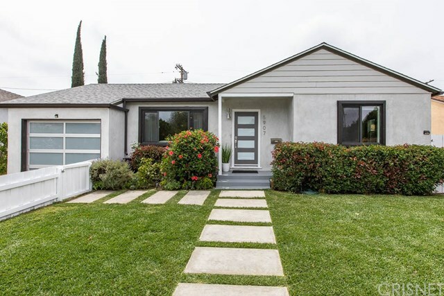 Property Photo:  5907 Alonzo Avenue  CA 91316 