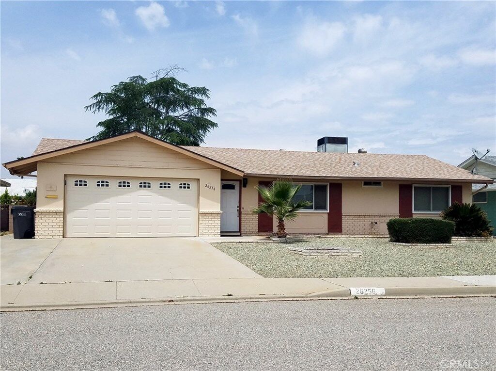 Property Photo:  26256 Fairlane Drive  CA 92586 