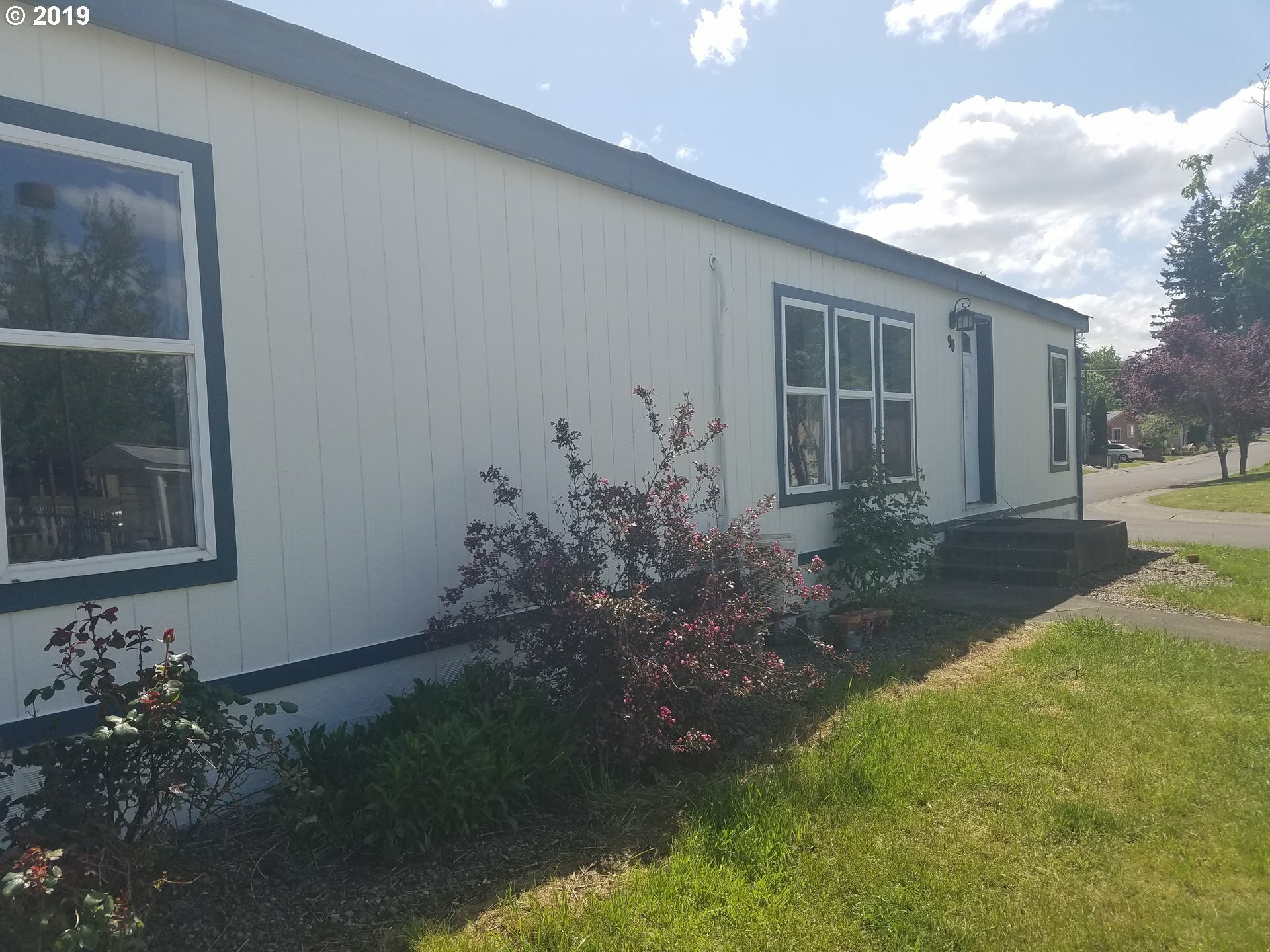 Property Photo: 700 N Mill St Space 90 OR 97426