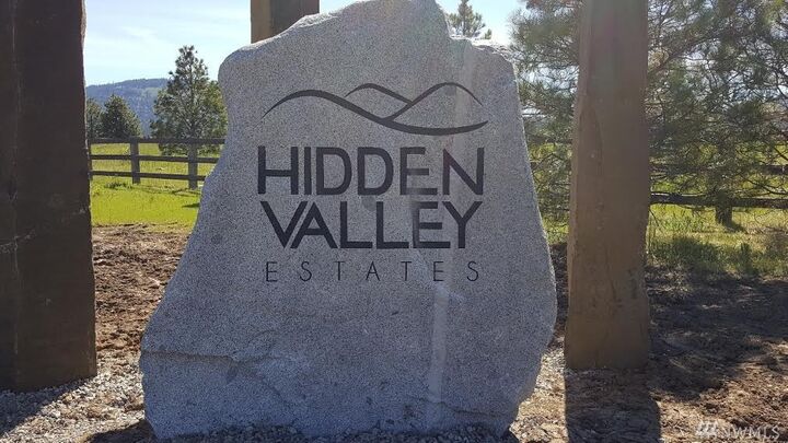 Property Photo: 849 (Lot 9) Leo Lane WA 98922