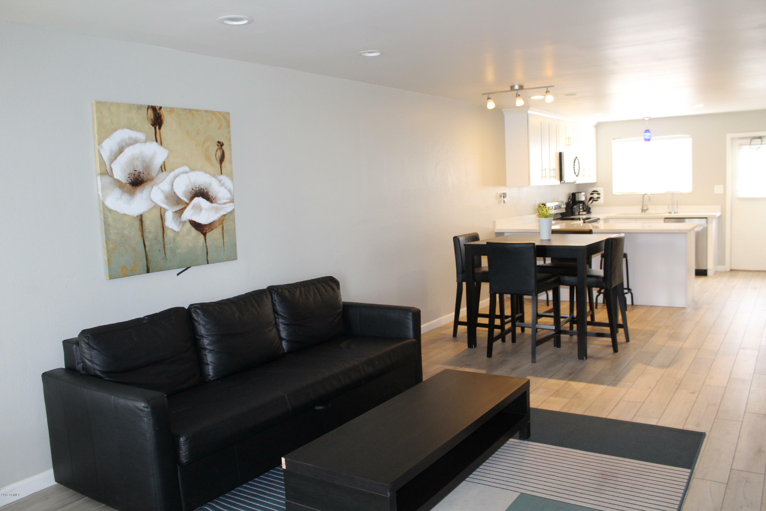 Property Photo: 6936 E 4th Street 2 AZ 85251