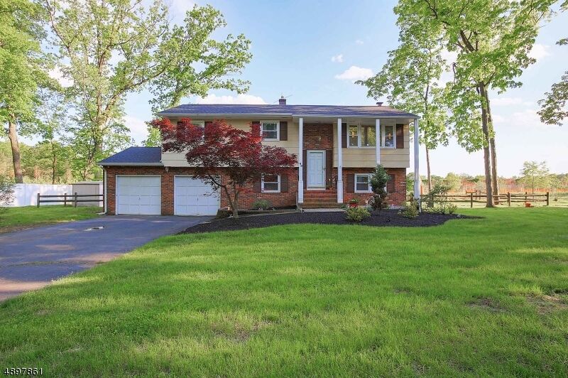 Property Photo: 49 Oxford Pl NJ 08844