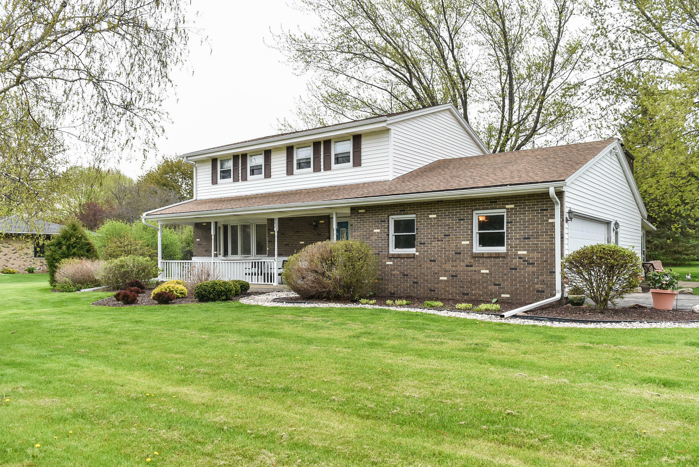Property Photo: 8821 Mary Dr WI 53406