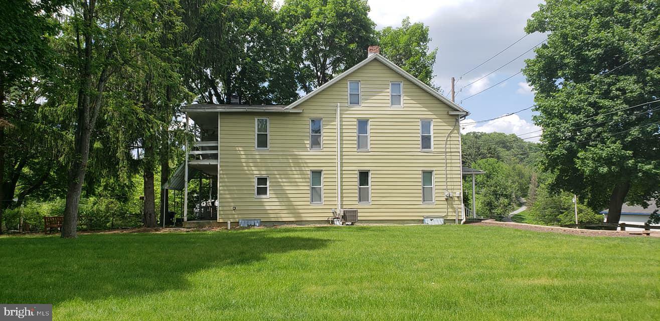 Property Photo: 2716 East Street PA 17055