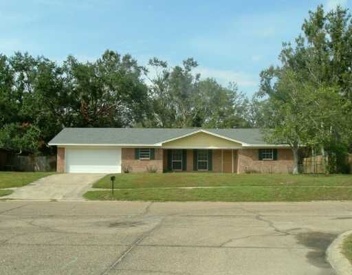Property Photo:  102 Winchester Drive  MS 39564 
