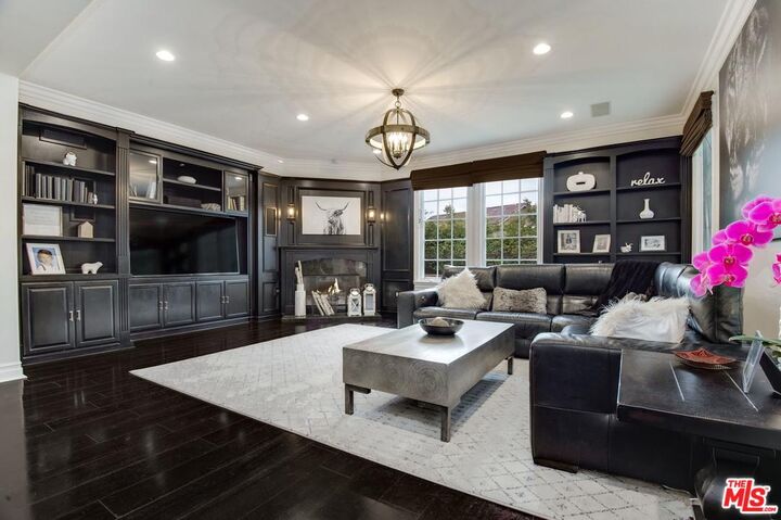 3905 Prado De Las Frutas  Calabasas CA 91302 photo