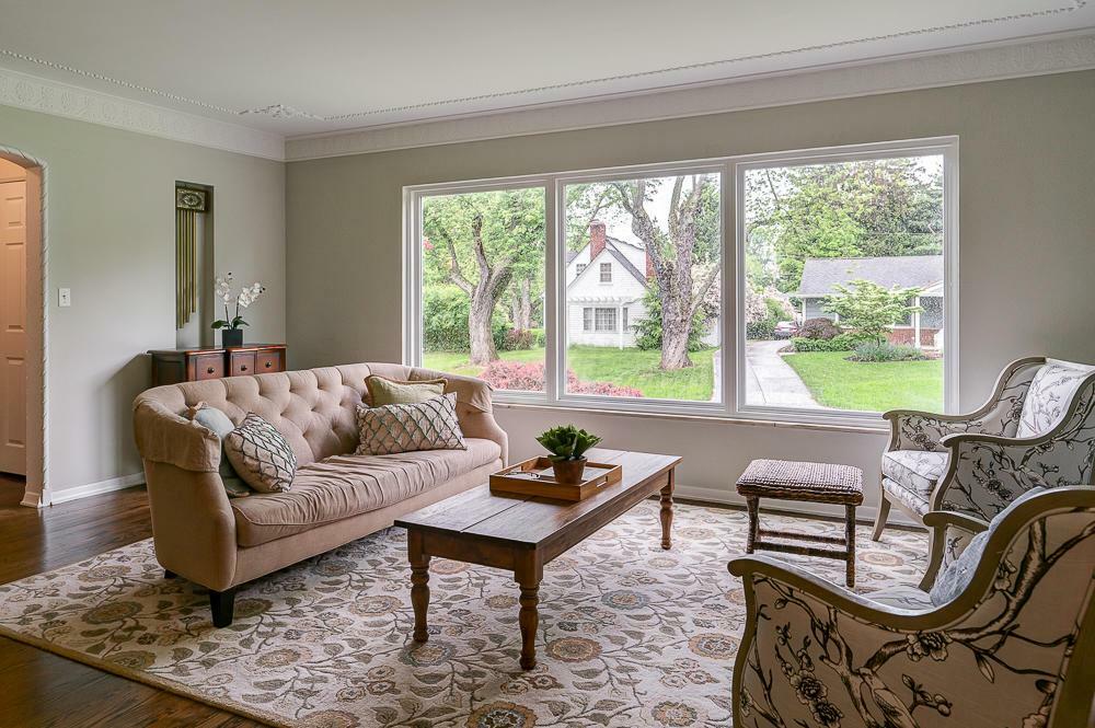 Property Photo: 290 Melbourne Place OH 43085