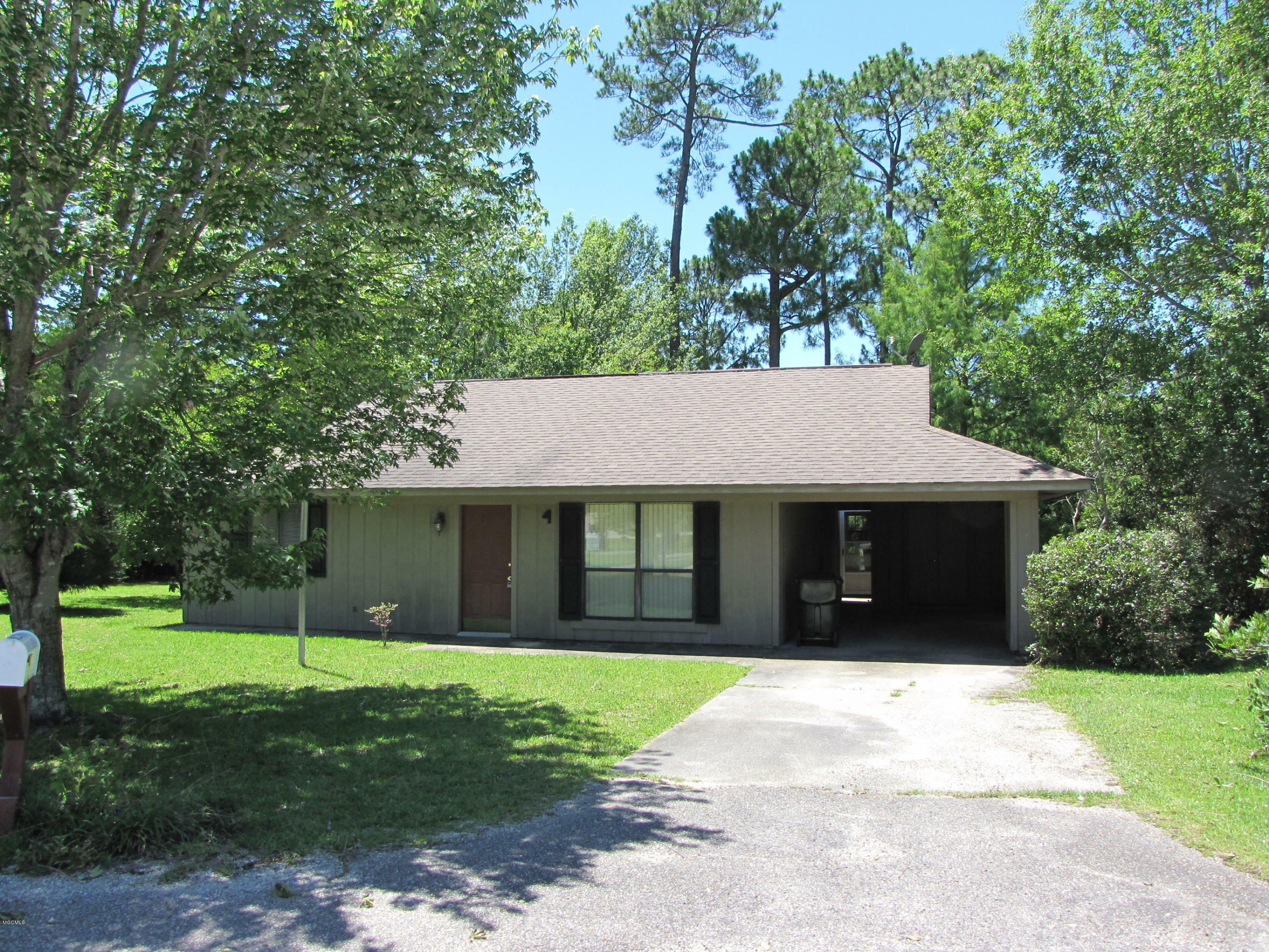 Property Photo:  4 Pecan Ridge  MS 39525 