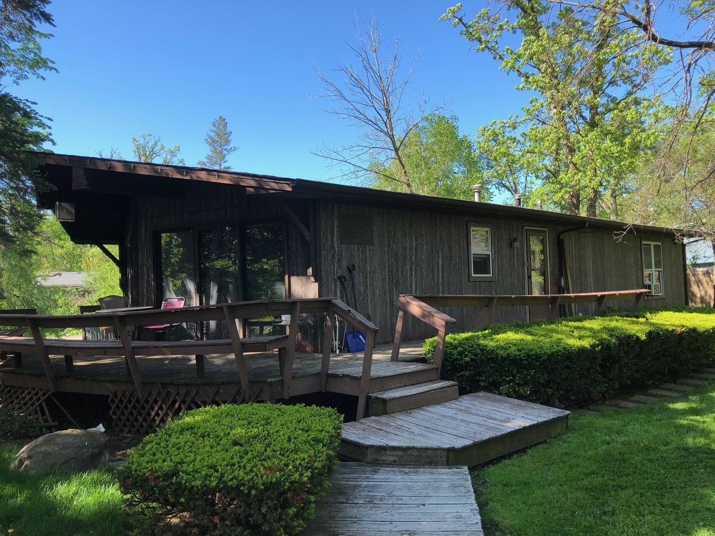 Property Photo: 26271 North Lilac Drive IL 60060