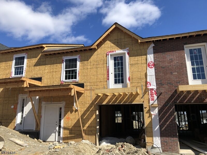 Property Photo:  4 Gregg Ct  NJ 07860 