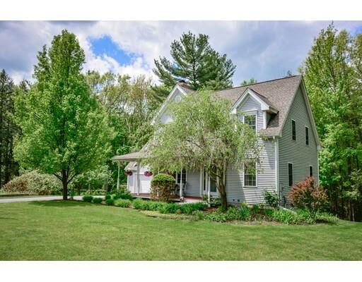 Property Photo: 27 Hannah Ln MA 01420