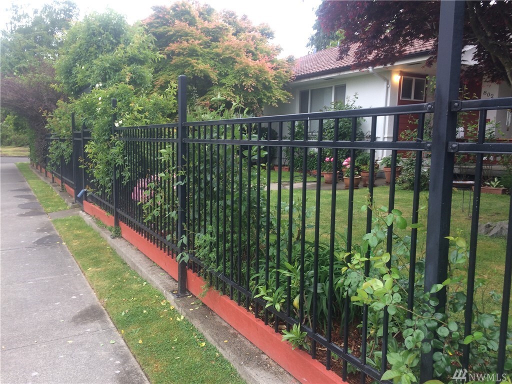 Property Photo: 802 N Mason WA 98406