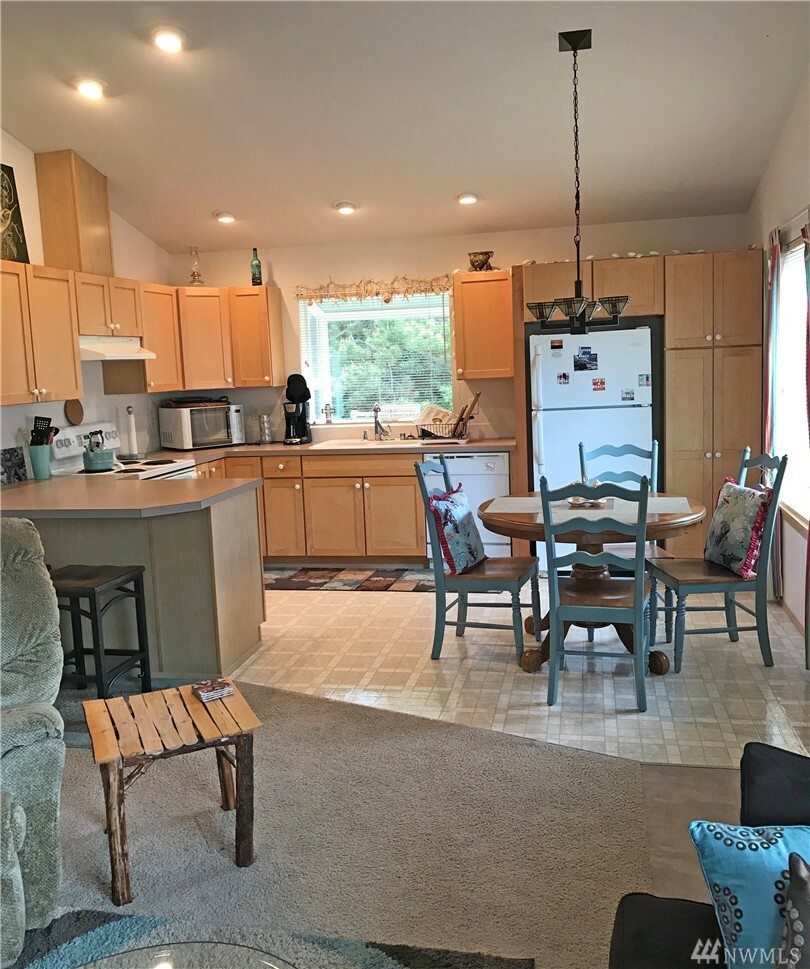 Property Photo:  462 Ebb Ct  WA 98569 