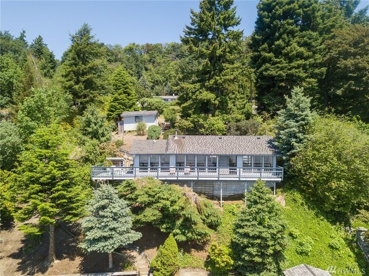 Property Photo:  12921 SW Bachelor Rd  WA 98070 