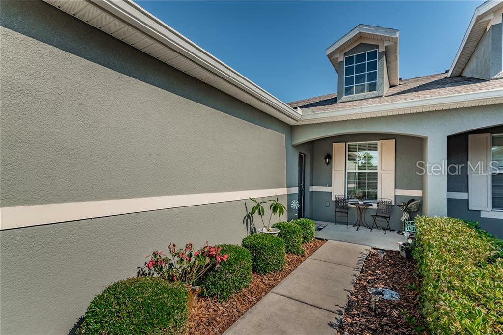 Property Photo:  2118 Parrot Fish Drive  FL 34691 