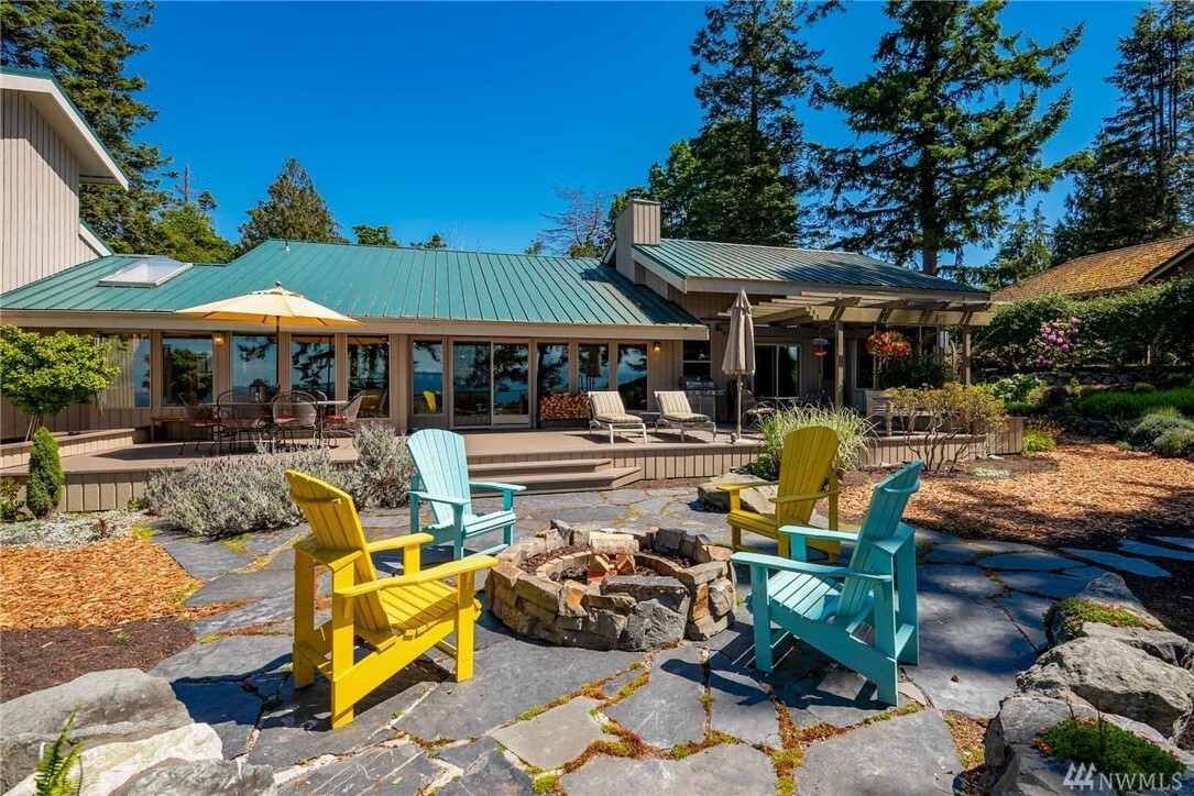 Property Photo:  6318 Apple Lane  WA 98249 