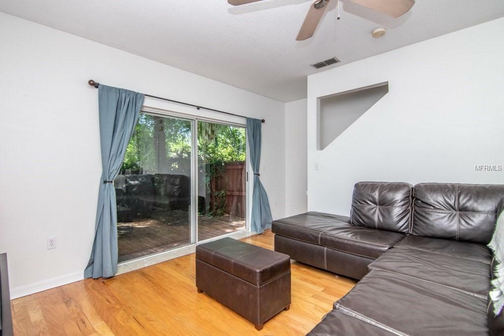 Property Photo:  2914 W Gandy Boulevard B  FL 33611 