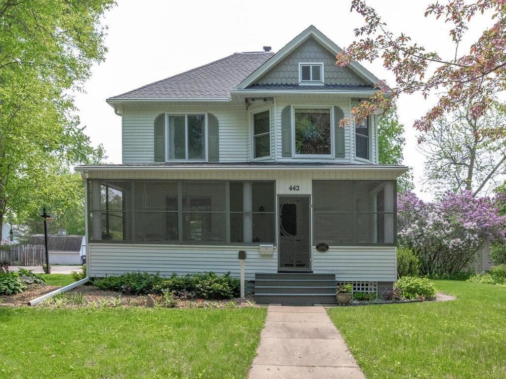 Property Photo: 442 W 1st Street WI 54017