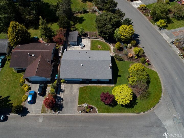 Property Photo:  1710 Cay Wy  WA 98221 
