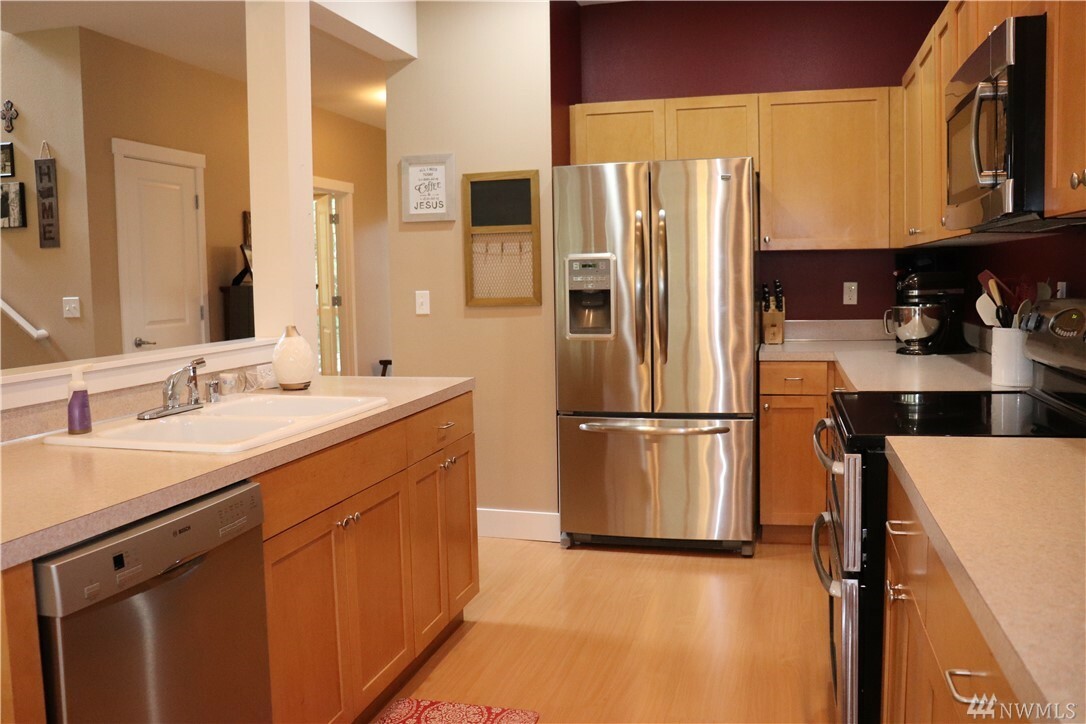 Property Photo:  31 E Jade Dr  WA 98584 