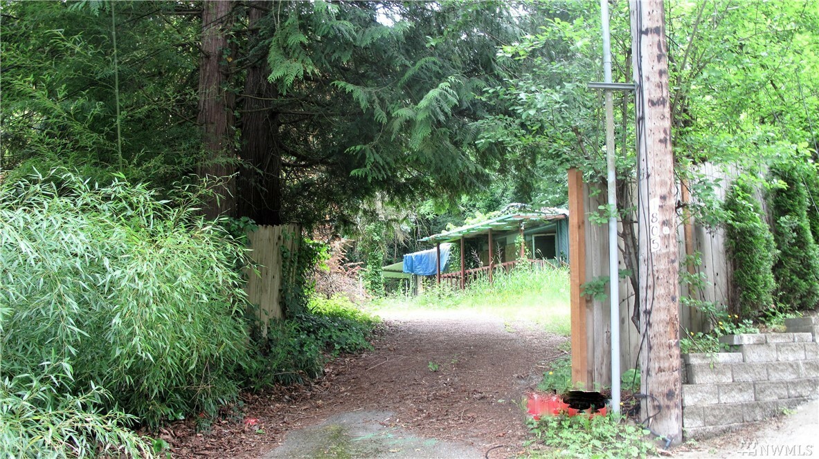 1811 132nd Place SE  Bellevue WA 98005 photo