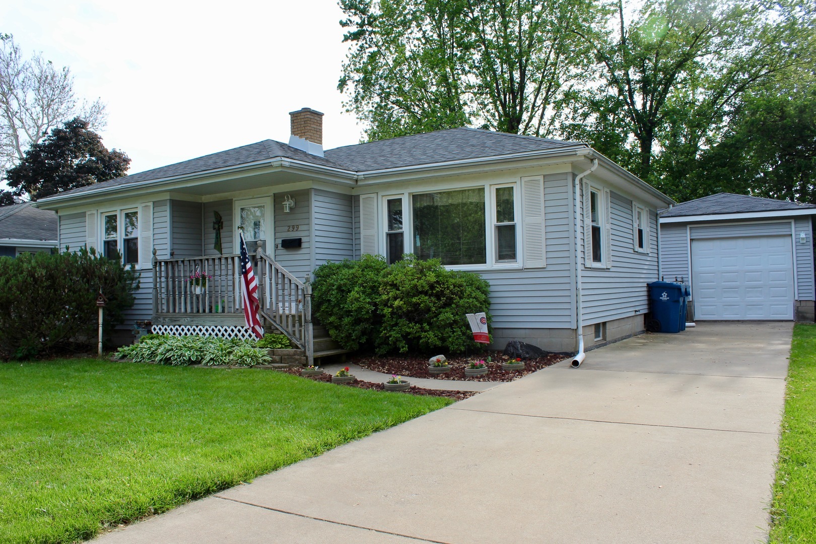 Property Photo:  299 Belmont Street  IL 60914 