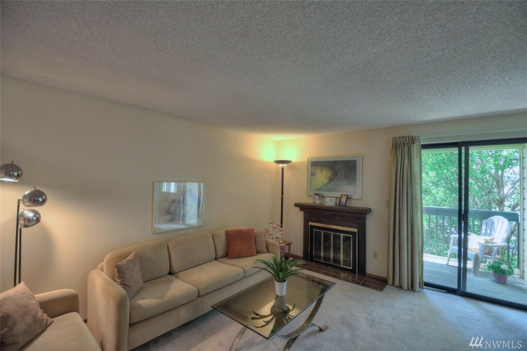 Property Photo:  303 Kenyon St NW 1B  WA 98502 