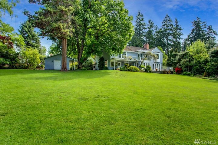 Property Photo: 1407 Evergreen Point Road WA 98039