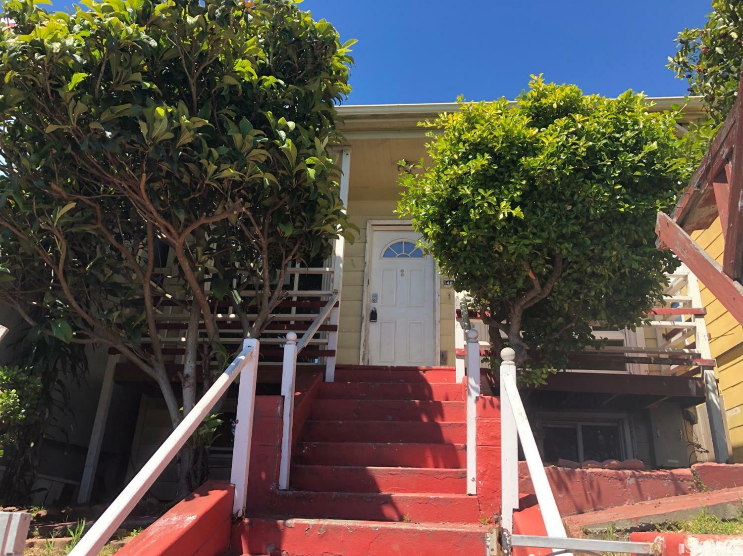 Property Photo:  1484 Newcomb Avenue  CA 94124 