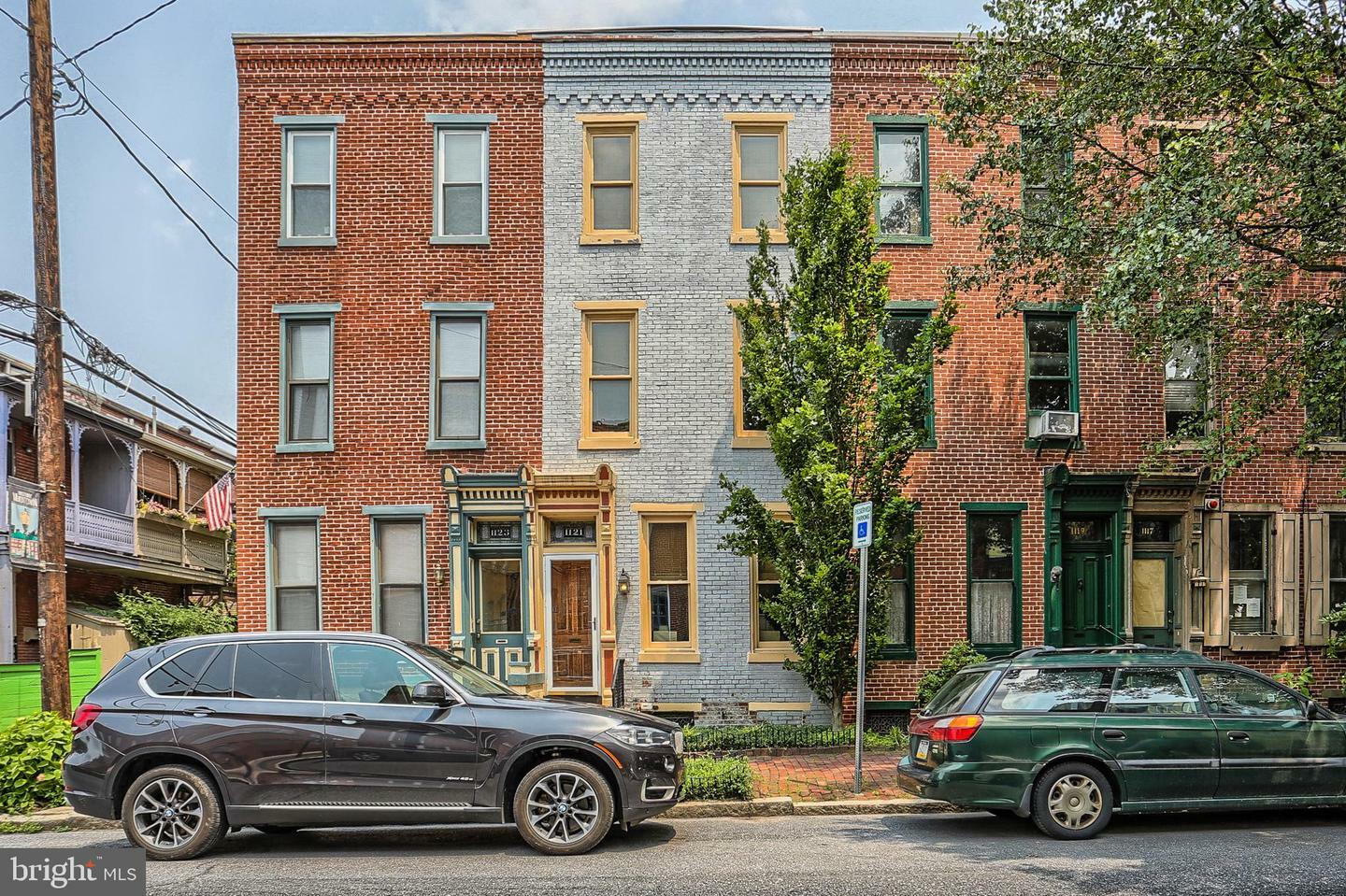 Property Photo:  1121 Green Street  PA 17102 