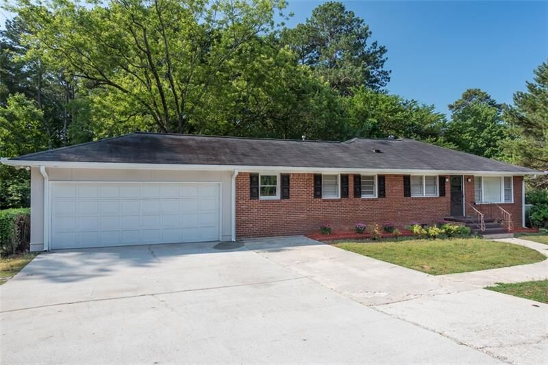 Property Photo:  4703 Lavista Road   30084