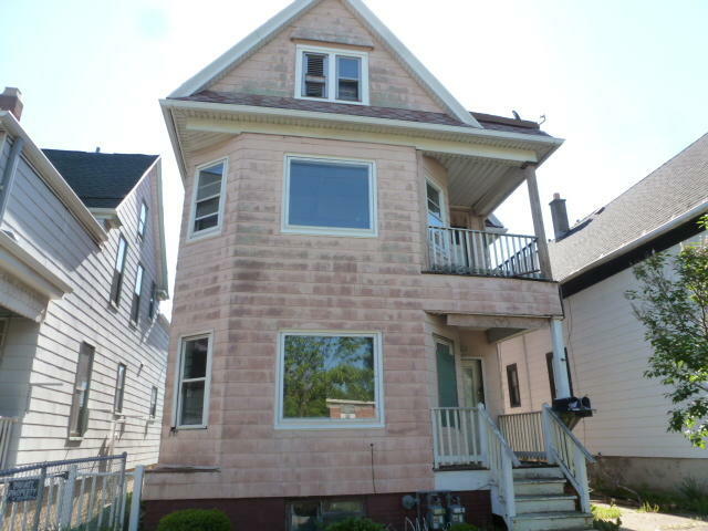 Property Photo: 2122 S 6th St 2122A WI 53215