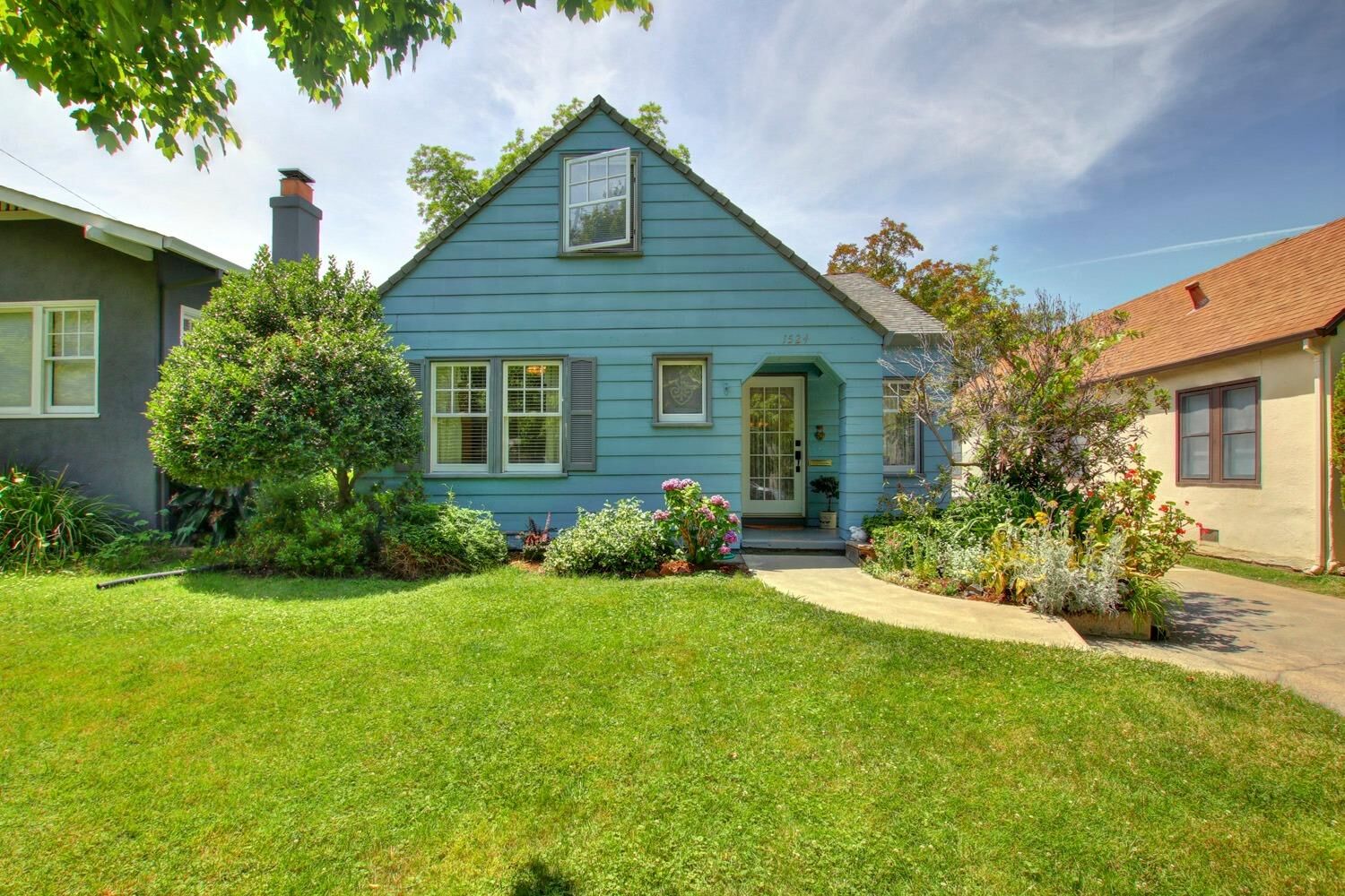 Property Photo:  1524 36th Street  CA 95816 