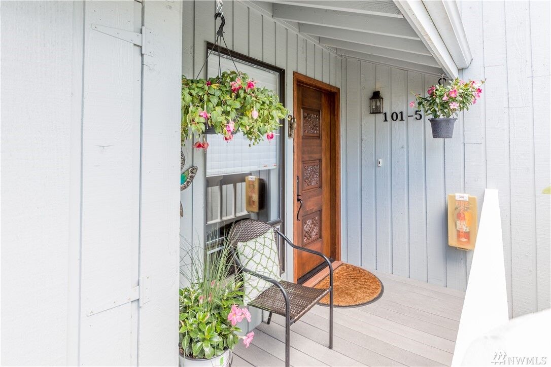 Property Photo:  101 Highland Greens Condos 5  WA 98365 