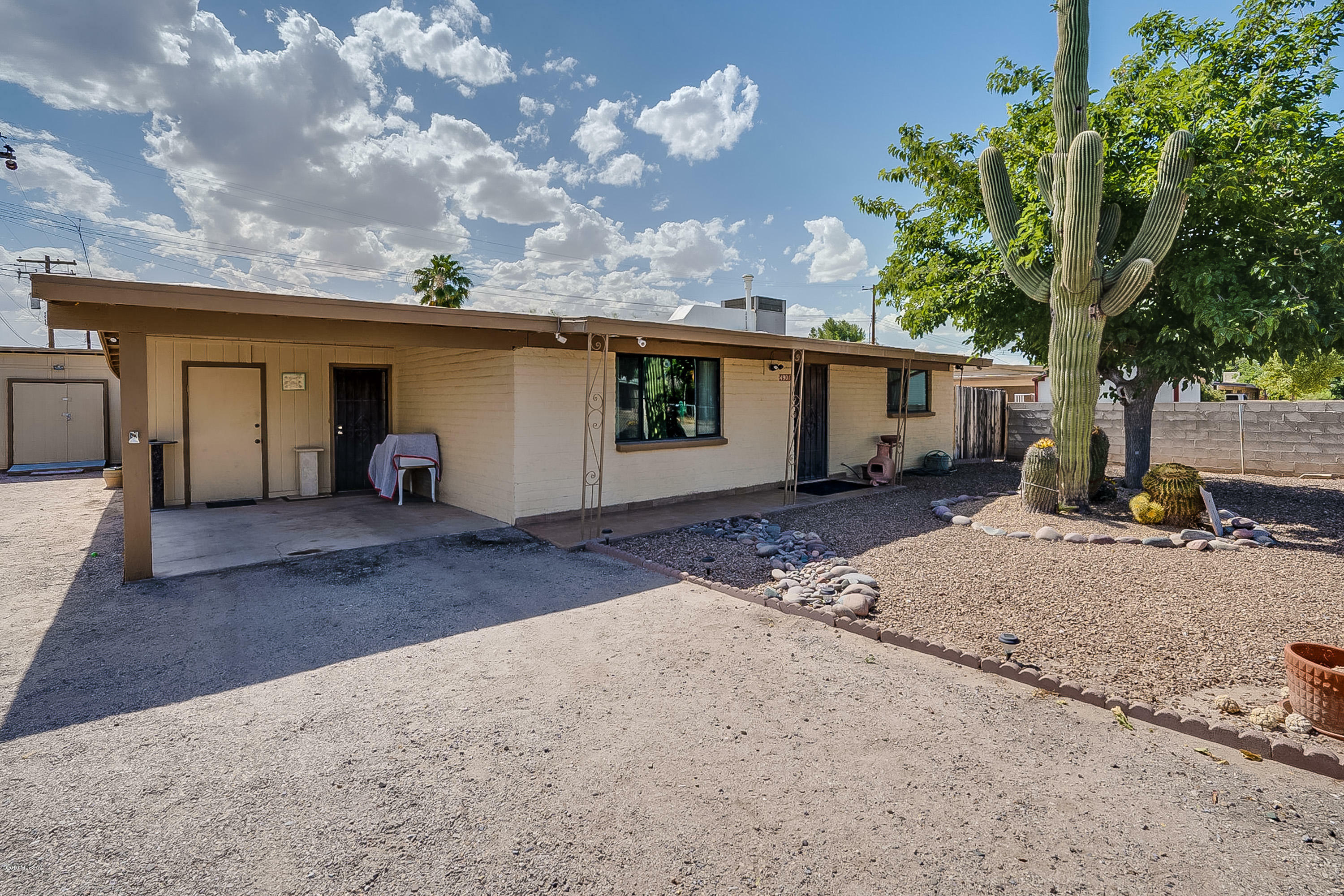 Property Photo:  4901 N Sunrise Avenue  AZ 85705 