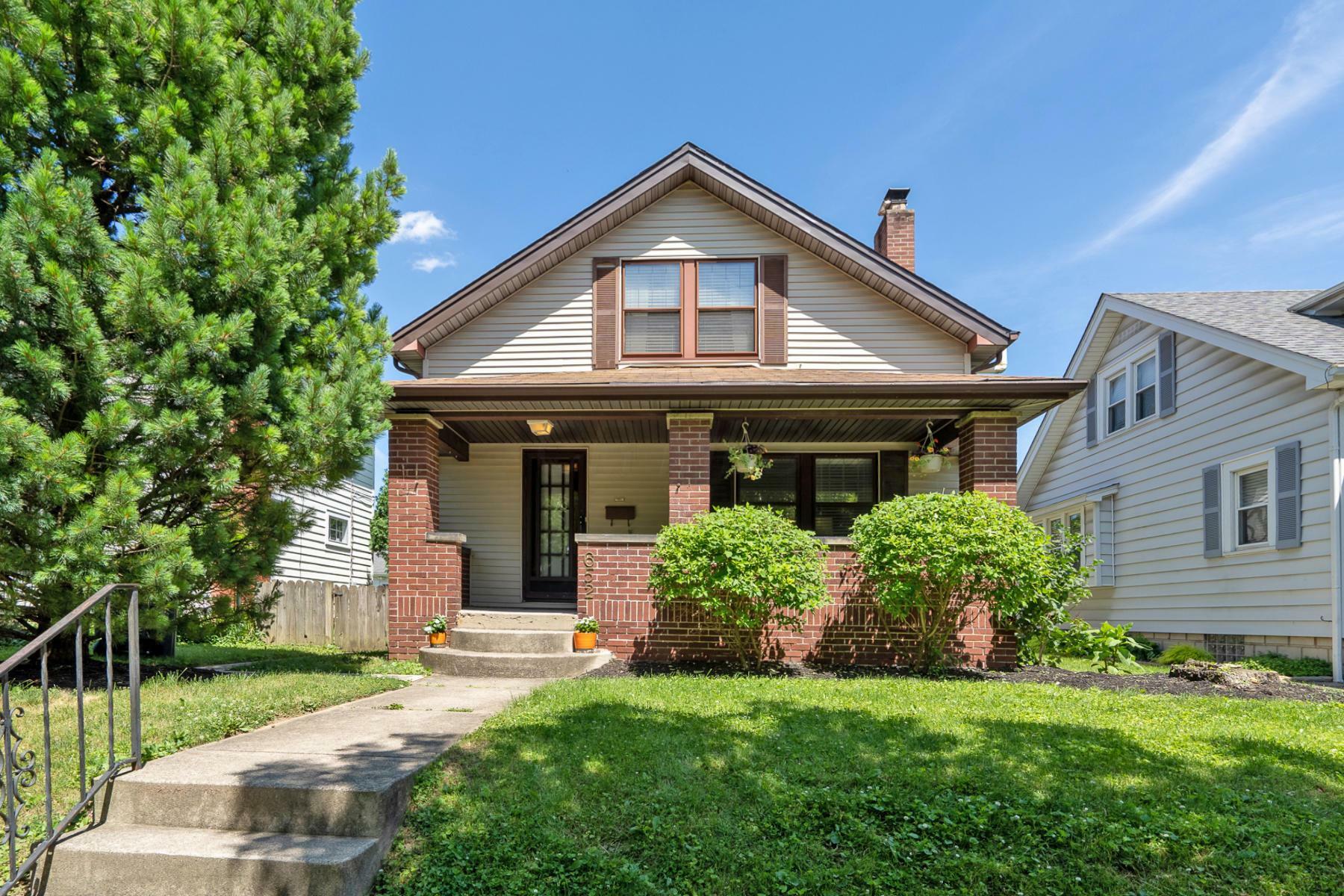 Property Photo: 652 S Cassingham Road OH 43209