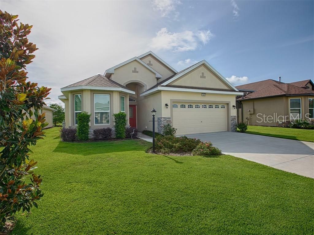 Property Photo:  7824 Crosswinds Way  FL 32757 