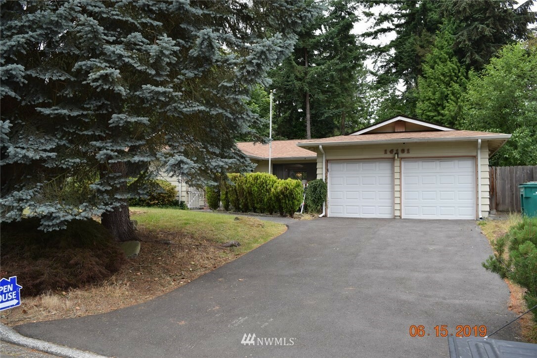 Property Photo:  14161 105th Avenue NE  WA 98033 