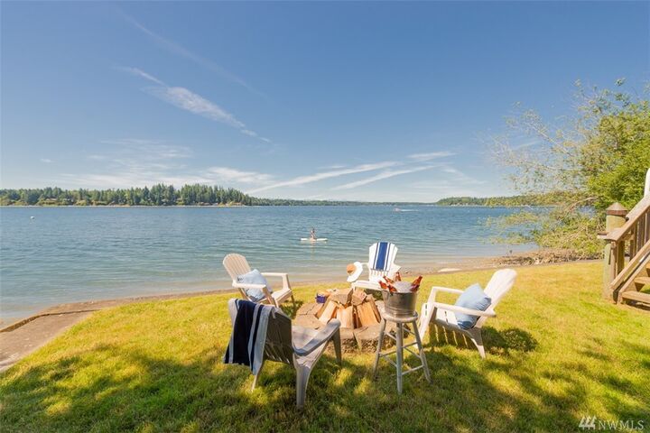 Property Photo: 4725 Bayshore Lane NW WA 98502