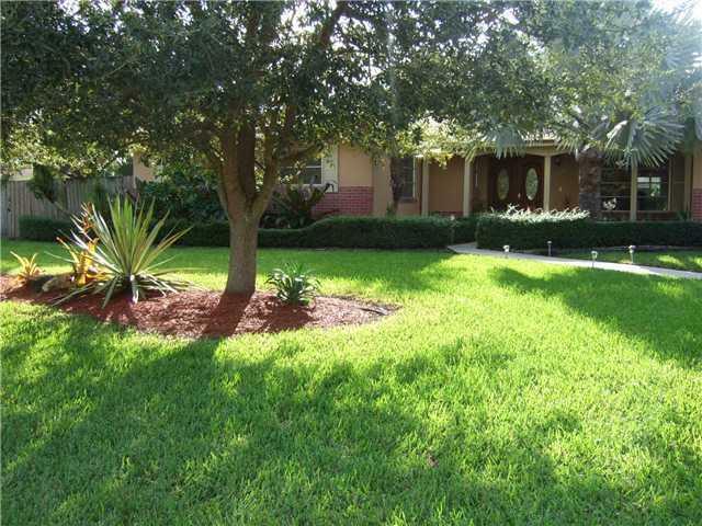 Property Photo: 13420 SW 109 Pl FL 33176