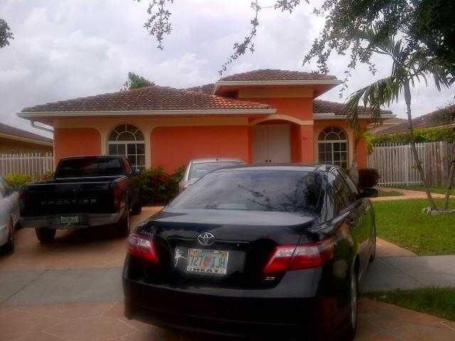 Property Photo:  7861 NW 197 St  FL 33015 