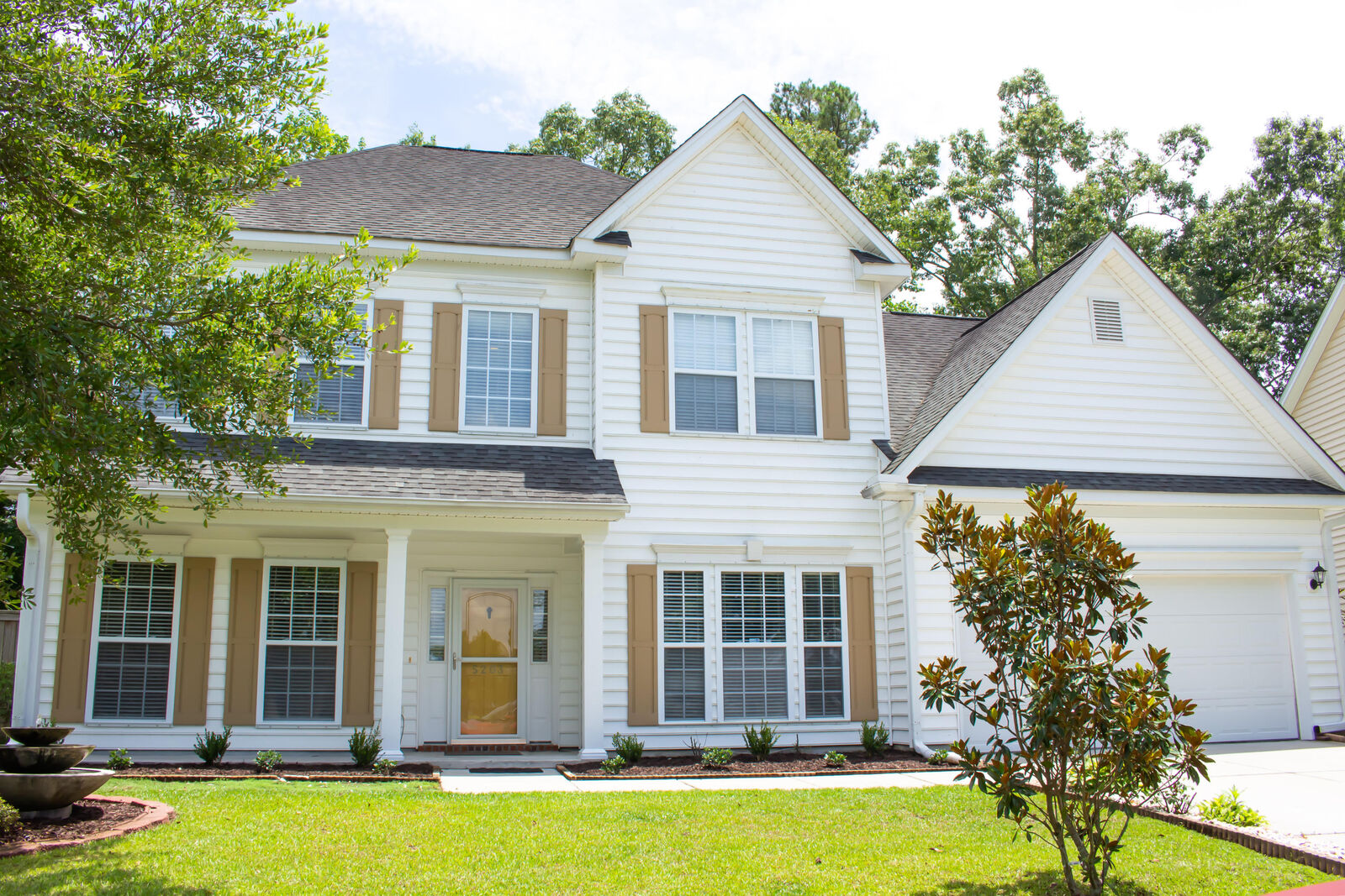 Property Photo:  5203 Stonewall Drive  SC 29485 