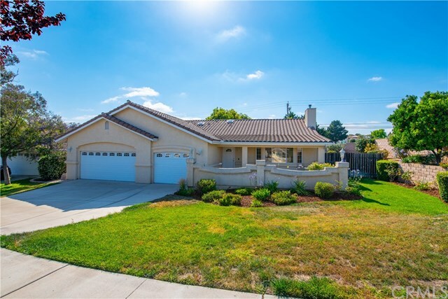 Property Photo: 994 Vista Verde Lane CA 93444