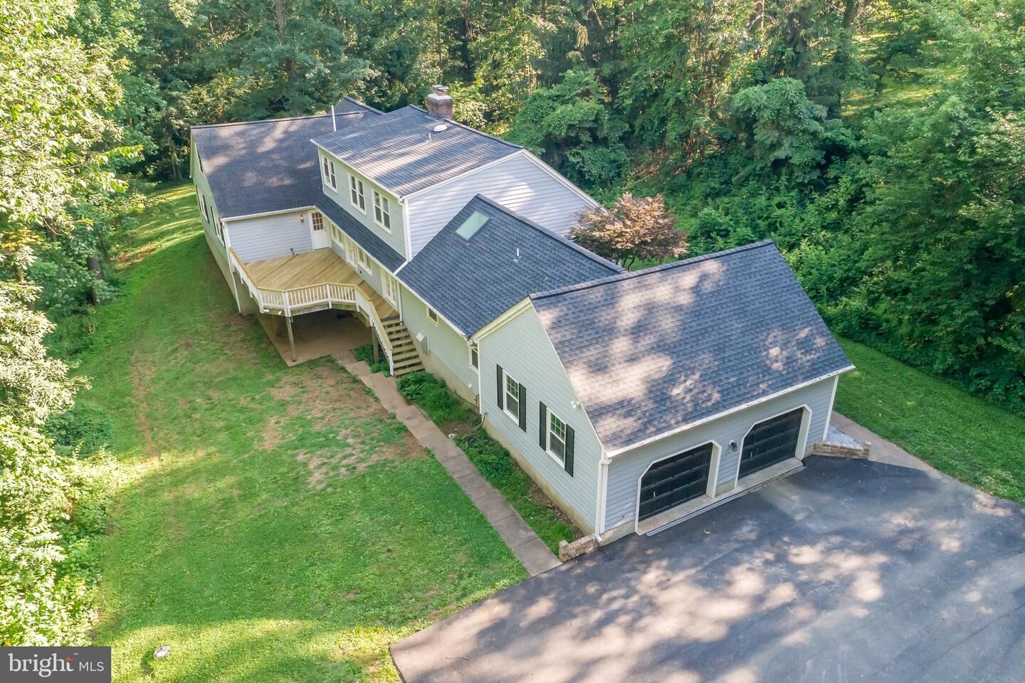 Property Photo: 16332 Hampton Road VA 20158