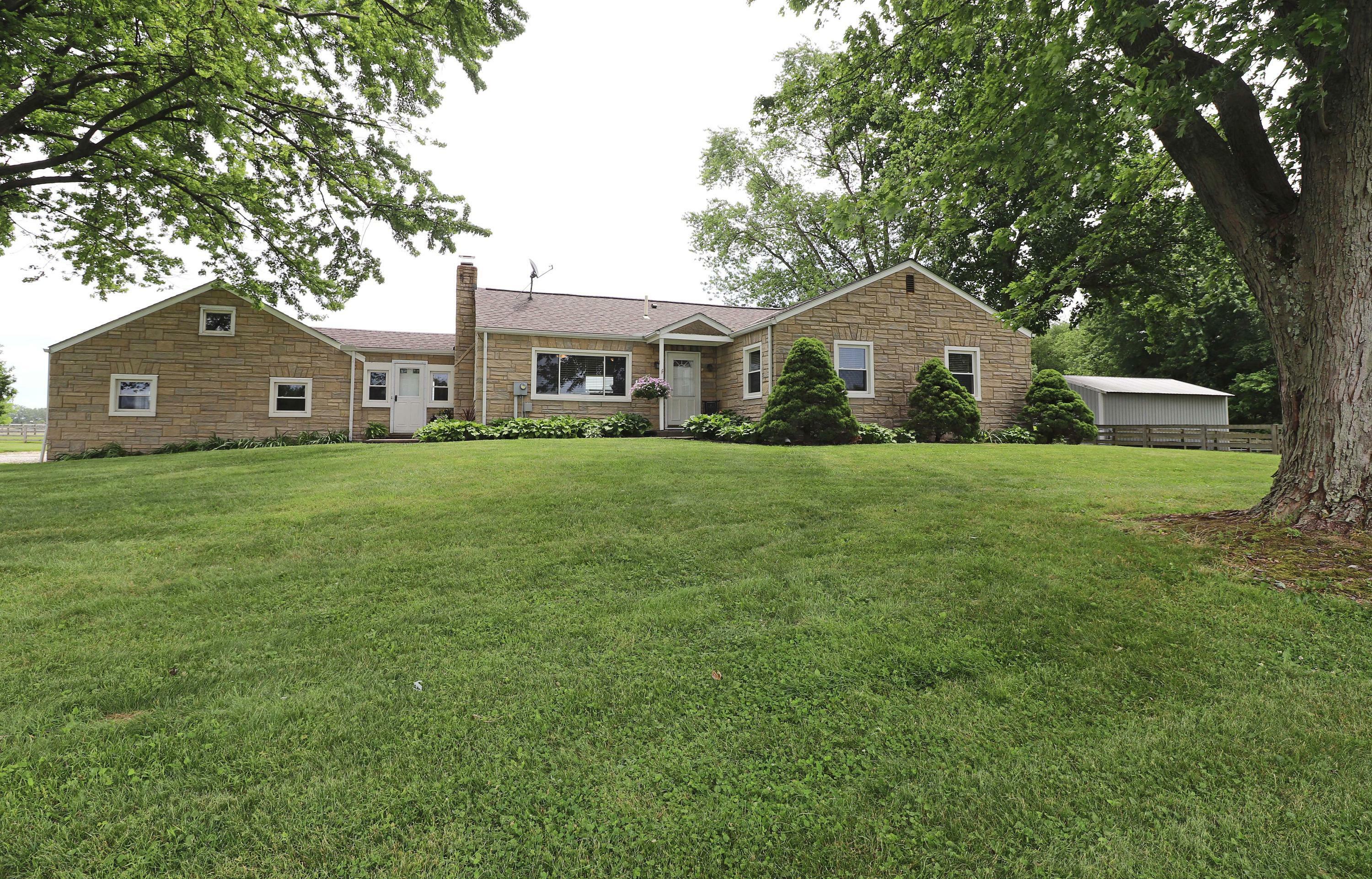 Property Photo:  7618 Richardson Road  OH 43125 