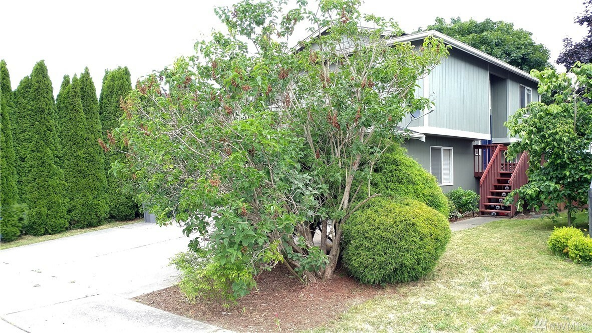 Property Photo:  760 Westpoint Ct  WA 98233 