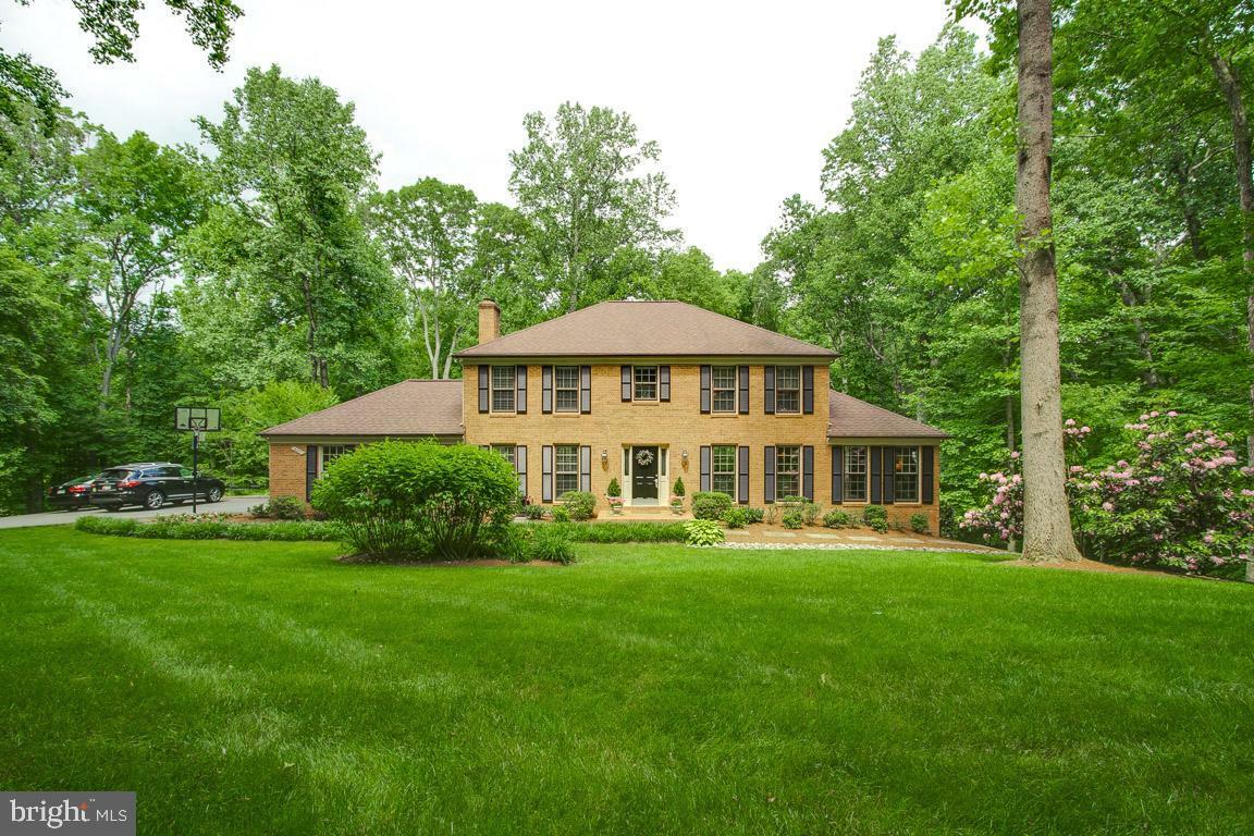 Property Photo: 6201 Sally Ford Court VA 22039