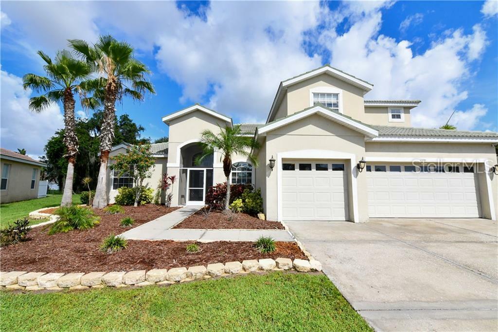 Property Photo:  1570 Pinyon Pine Drive  FL 34240 