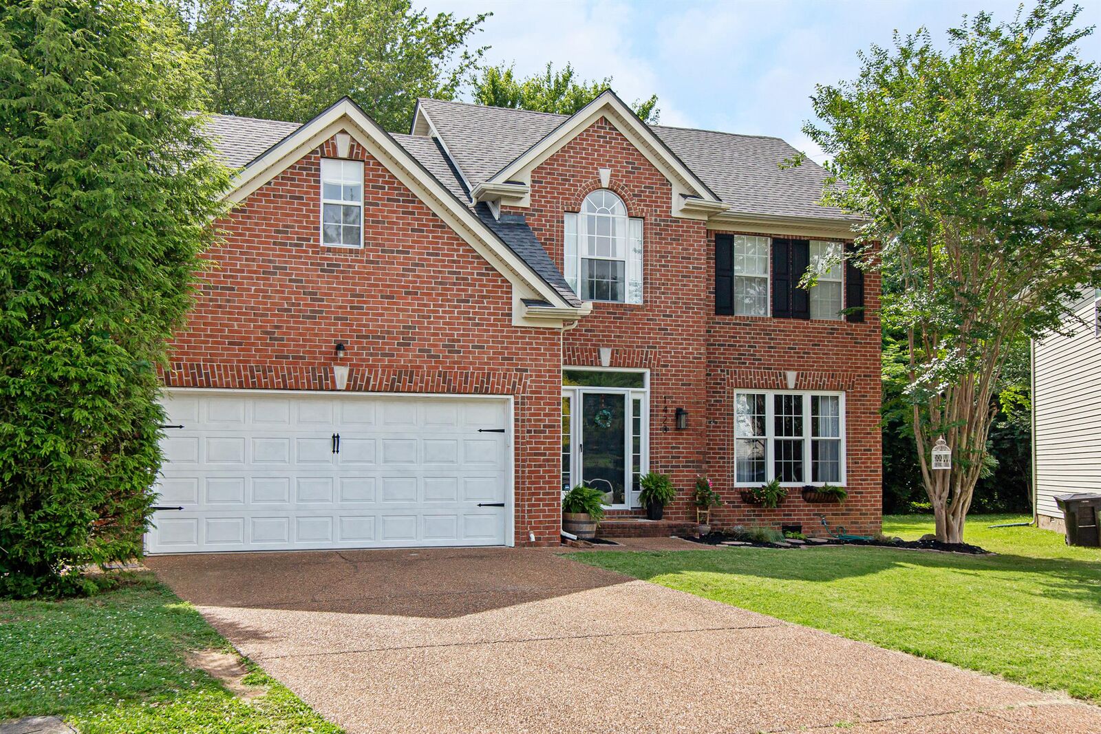 Property Photo:  1423 Clairmonte Cir  TN 37064 