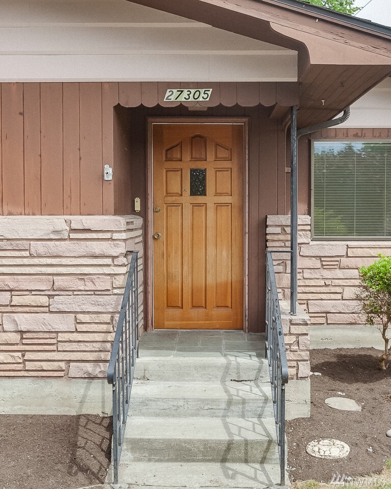 Property Photo:  27305 102nd Ave NW  WA 98292 